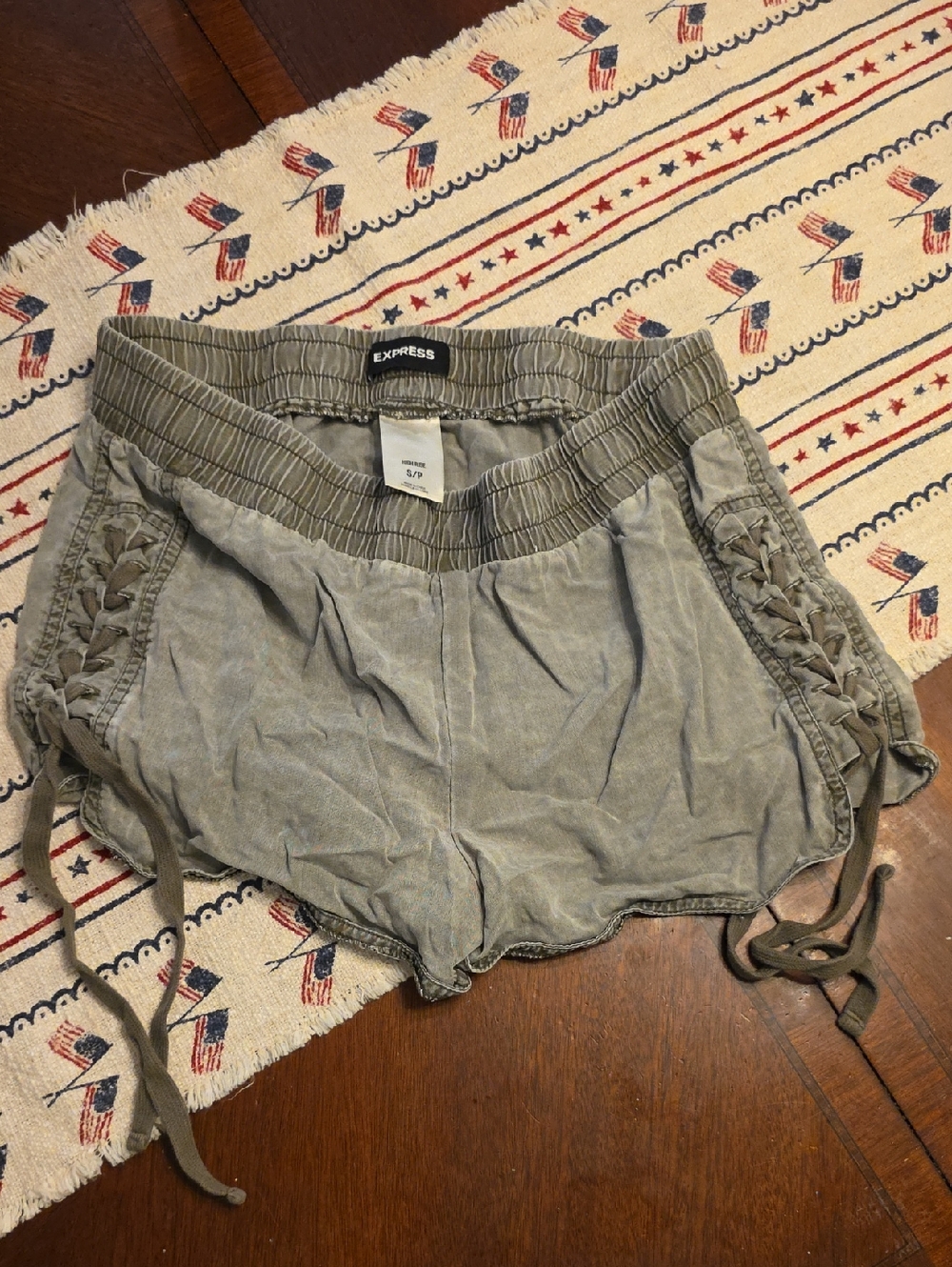 Express Women's Small Olive Green Lace-Up Side Drawstring Shorts